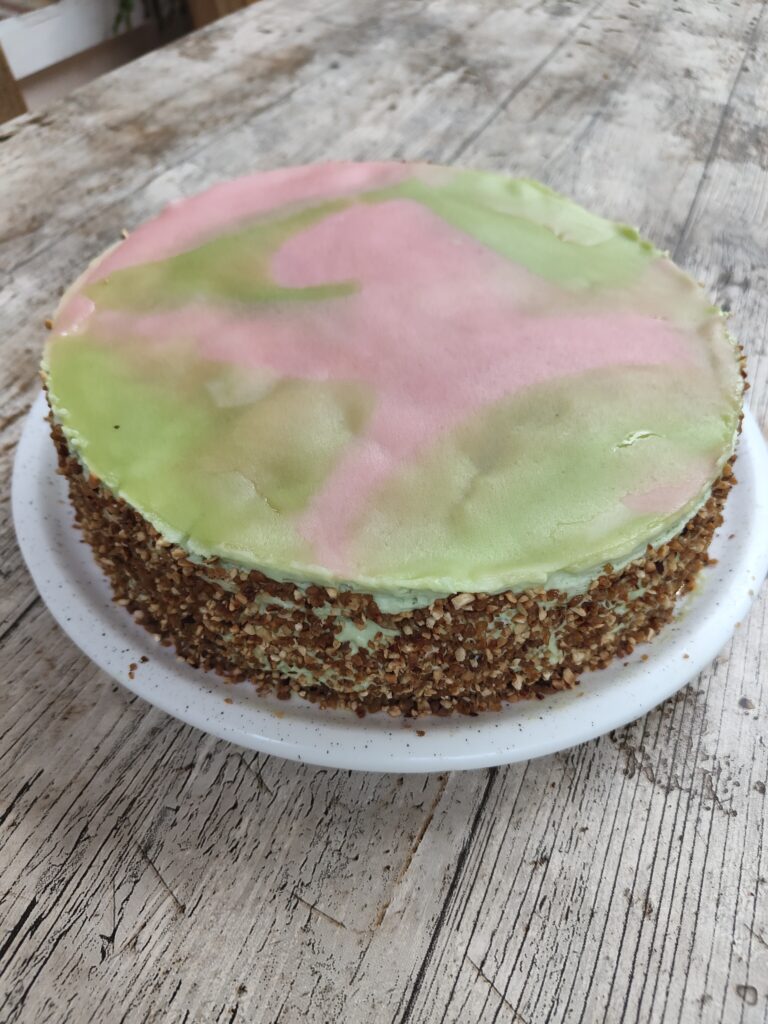 Entremet fraises pistaches